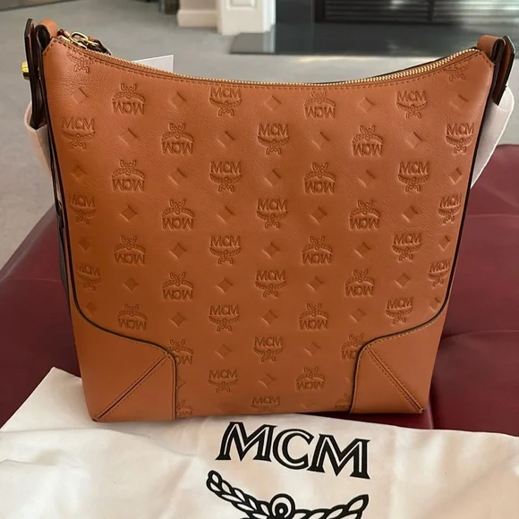 NWT- MCM Klara Hobo Monogram Shoulder Bag - Picture 2 of 8